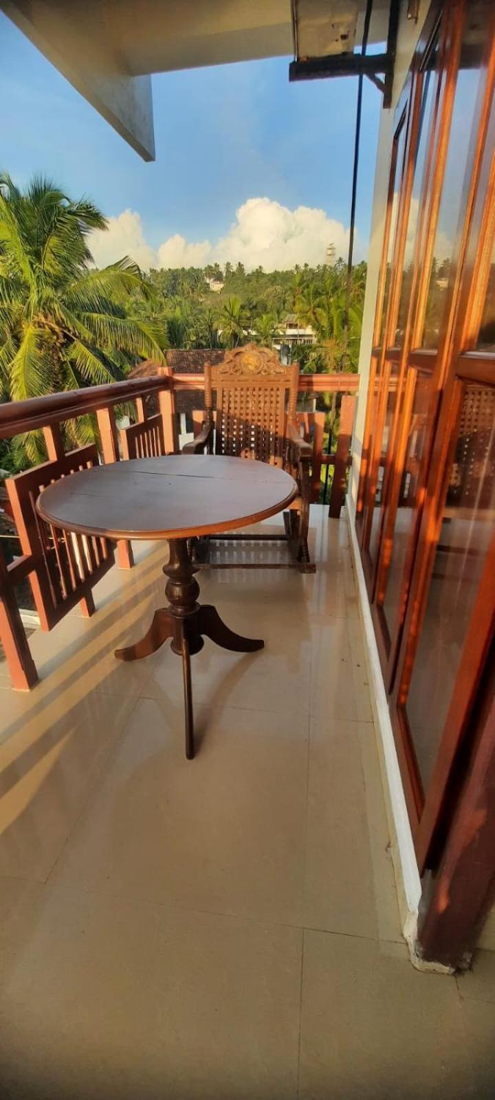 Tippys Beach Resort Kovalam Buitenkant foto